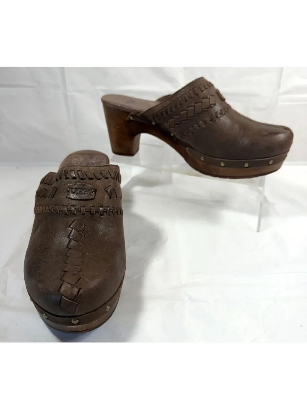 UGG Vivica 1957 Brown Leather Woven Studded Mule Clogs Y2K Size 6 shearling